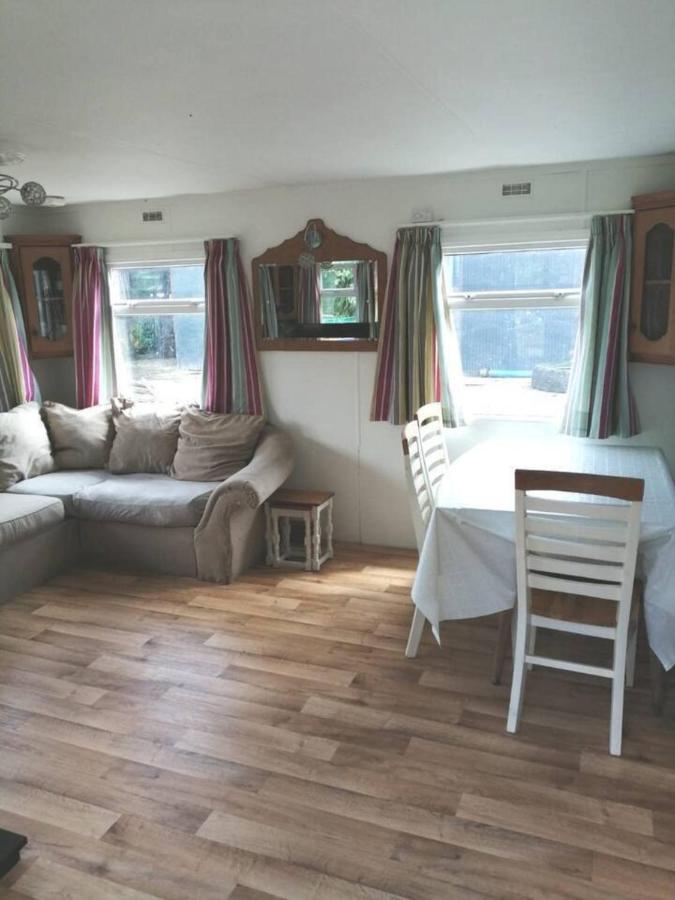 Midden Manor Country Stay On A Working Dairy Farm Ballymena Exterior foto